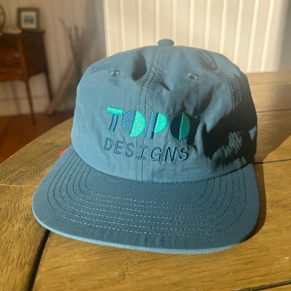Topo designs nylon hat - navy blue